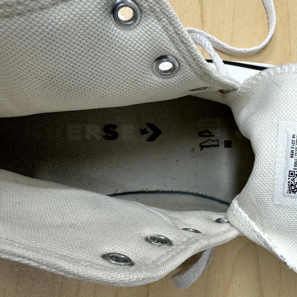 Converse Girl's Chuck High Top Sneakers Cream w Butterflies Size 6 Kid 38.5 Euro